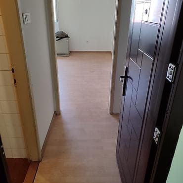 ​garsonjeru od 21m2 na odličnoj lokaciji u Ustaničkoj ulici (kod