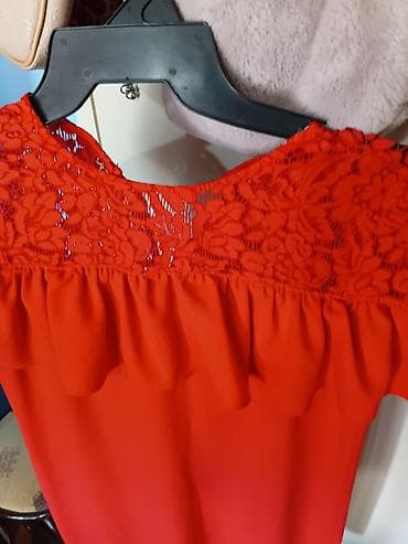 bluze svecane: Crvena haljina sa čipkom i karnerom - Elegantna koktel/večernja — 3