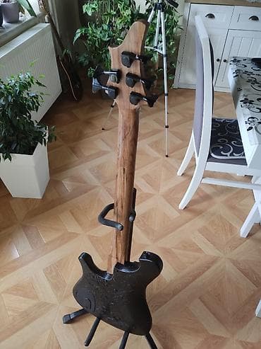 xs broj: Bass je rucni rad, izradjen od laganog drveta samba, Seymour Duncan — 7