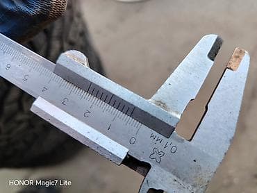 gume esa tecar: Gume 225 45 R17 Dot 23 — 8