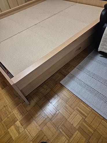 Ormari: Na prodaju francuski lezaj bez duseka dimenzije 160×200 ima.dve fioke — 1