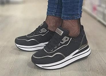 guess patike: Cena 3900 din
36-41
D🧡 — 2