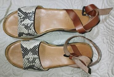 Uggs: Sandals, 39 — 10