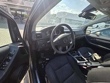 mercedes e class: MERCEDES BENZ B KLASA 2010. GOD. - KOMPLETAN AUTO U DELOVIMA | — 4