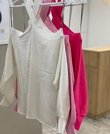 Prelepa bluza od konca U predivnoj Pink boji Novo Vel S M L Extra