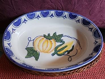 Porcelanska nova cinija-posuda sa korpom iz 80,90ih.god na lalafo.rs Porcelanska nova cinija-posuda sa korpom iz 80,90ih.god