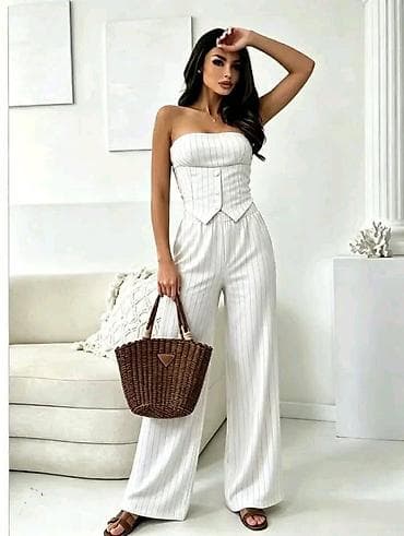 pull and bear kompleti: Komplet: 
VC🎲🧚🧚 — 4