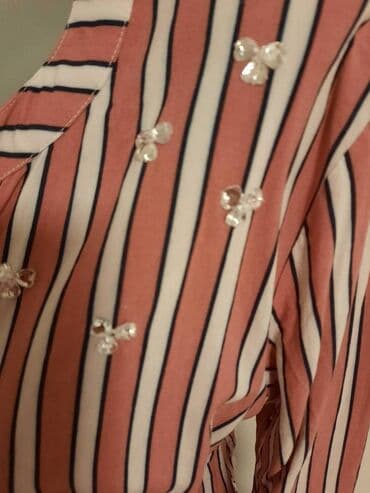 dejvid bekam parfem cena: Kosulja Italy 44 cena 750 pamuk sirina ramena 46 sirina grudi 57 — 3