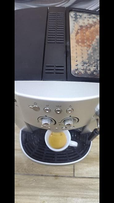 plastika za parking: De’Longhi Magnifica – automatski aparat za espresso Prvi aparat 110e — 4