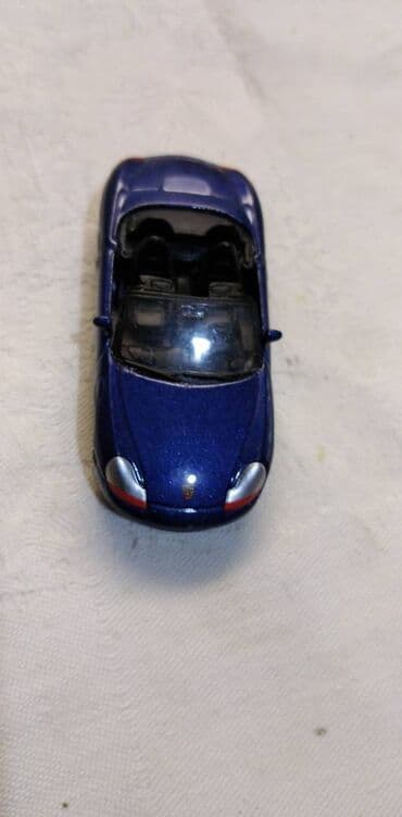 delovi za maketu fice: Welly Porsche Boxter,oko China,ocuvan — 2