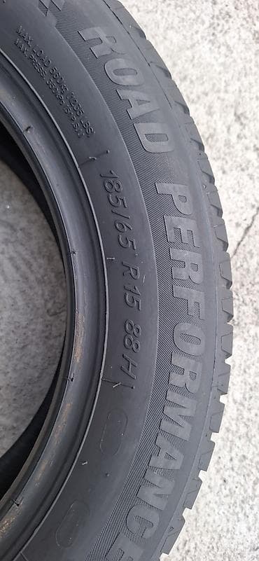 pragovi za auto: Prodajem 2kom polovne letnje auto gume dimenzije 185 65 R15 Riken — 5