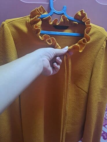tenisice sa etiketom: Bluza novaaaaaa samo etiketa skinuta — 1