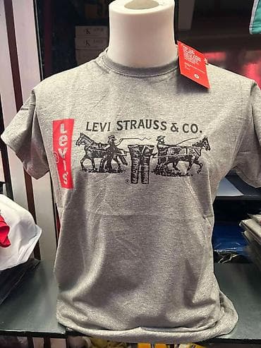 majica putin: Muške majice M,L,XL,XXL veličine 1 kom 2000 din 2 komada 2700 din 3 — 4