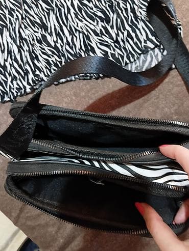 haljine sa elastinom: Zebra set: bluza + torbica sa printom - Bluza sa crno-belim zebra — 4