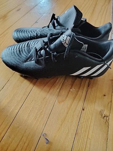 Kopačke predator i patike za košarku kao novo par puta nošeno