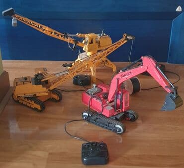 robot na daljinski dexy co: Igracke su na komad. dve ostale. obe za 2200 din. Velike su, sve su — 4