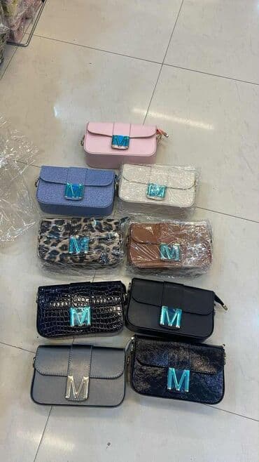 Novčanici: Ženska crossbody torba „M“ - Kompaktan pravougaoni model sa preklopom — 4