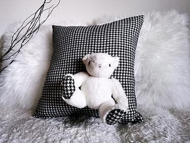 luster od kanapa: Unikatan nov jastuk punjen silikonskom pahuljom, izrađen od čiste vune — 1