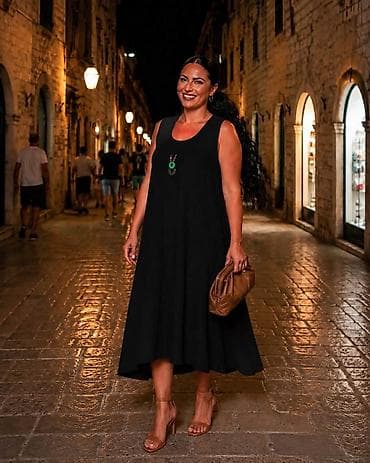haljine za punije devojke: 07. Haljina za punije + ogrlica
2XL 3XL 4XL 
2.700 dinara H — 5