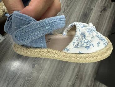 dexy co kupaci za devojcice: Sandale, H&M — 2