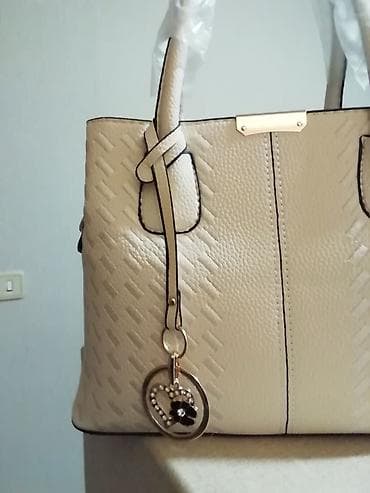 new yorker torbe za plazu: Nova prelepa bež tašna dužine 30cm i visine 22cm. 3 pregrade unutra — 2