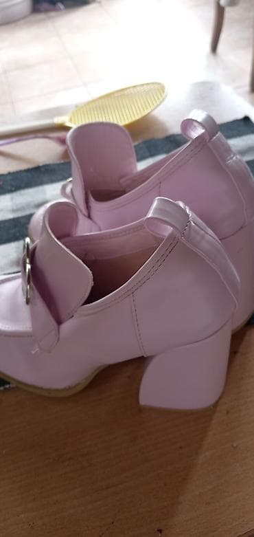 Women's Footwear: Ženske kozne cipele na štiklu u nežno roze boji, sa upečatljivim — 4