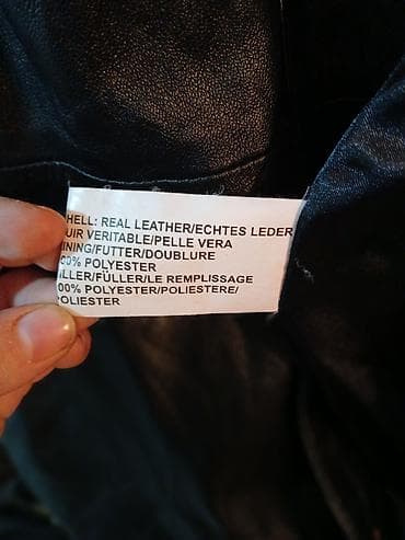 exit jakne: Unisex kožna jakna/kaput od prave kože, crna. po 65-70 Detalji: - — 2