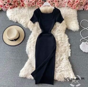 novogodisnje haljine za devojcice: Haljina: 1600 dinara 
2.kom = 2200 dinara — 1