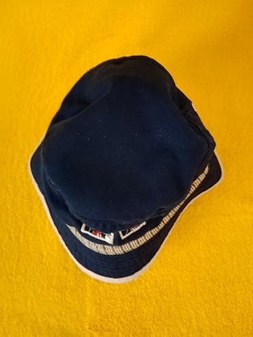 Šešir Miki Maus 
Pamučni lepši uživo 
Nošen bez tragova