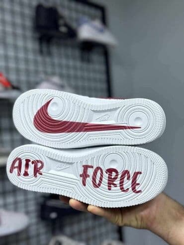 nike air force sa crnim znakom: Nike, 39 — 7