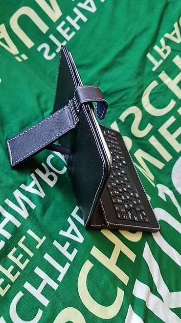 Car Electronics: Samsung Galaxy Tab (7–8’’) sa zaštitnom futrolom i žičnom mini — 8