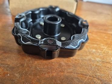 Automobili: Lamela kompresora klime Audi VW Seat Skoda - Metalna korpa crne boje — 5