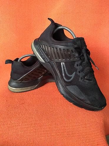 NIKE AIR MAX muske patike brojj 45. Duzina unutrasnjeg gazista 29 cm