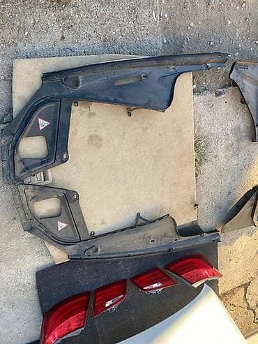 Vozila: ZASTITNE LAJSNE ISPOD HAUBE F ZA BMW 518, 520, 523 . | Zastitne — 2