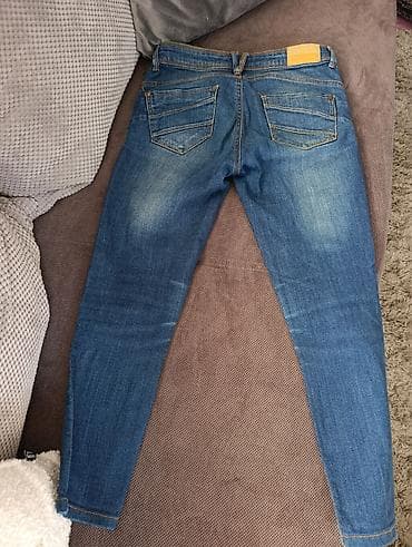 mini ugg cizme: Ženske farmerke – uski kroj (skinny/slim) - Klasična plava teksas — 1