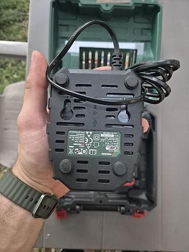markeri za crtanje: PARKSIDE aku bušilica/odvijač X12V Team – komplet u koferu Opis: - — 9