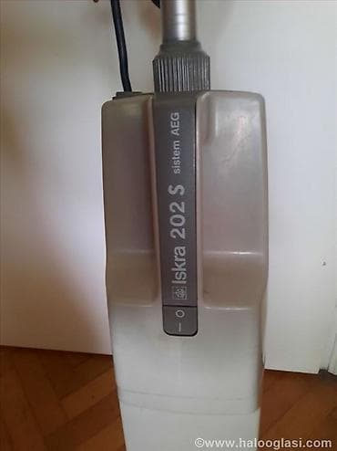 ventilator na vodu za baste: Stari, retro stapni usisivac Iskra 202 S . Nepoznato stanje,proveren — 3
