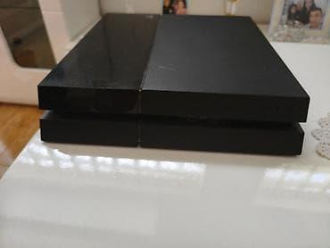masazer za leda i vrat: Prodajem PlayStation4 sa konzolama u odlicnom stanju. Kapacitet — 5