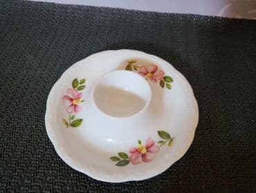 porcelanske solje za caj: Porcelansko novo,vintaz postolje za jaje cuvarkucu. Postolje,sve na — 5