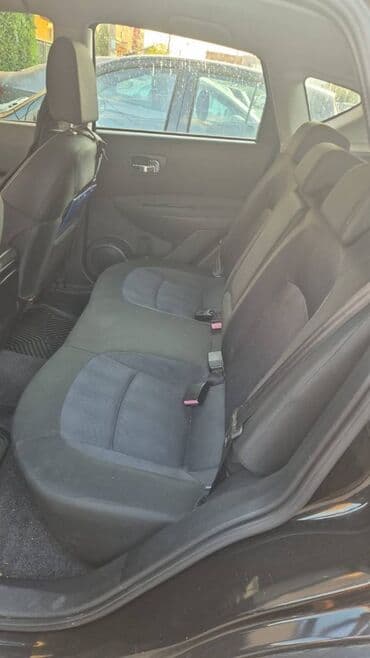 najjeftinija prva pomoc za auto: Prodajem auto Nisan QASHQAI 2010.godiste, Karoserija Dzip/SUV Gorivo — 10