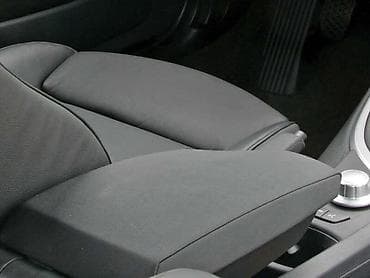 nasloni za ruku: NASLON ZA RUKE ZA BMW 120 OD 2004. DO 2011. GOD — 1