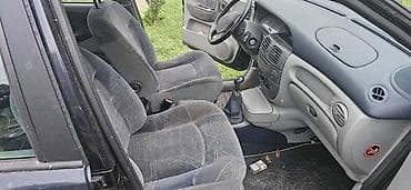 renault clio 1.5 dci 2002: VRATA GEPEK HAUBA BLATOBRAN ZA RENAULT SCENIC ZA 2002. GOD — 4