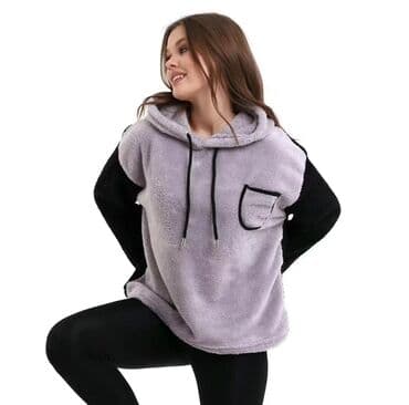 Women's Clothing: Sm/LxL. 
2000 din — 2