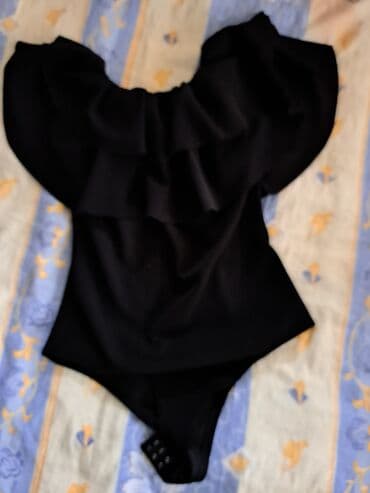 Ženska modna garderoba – set - Crni bodi sa volanima: off-shoulder na lalafo.rs Ženska modna garderoba – set - Crni bodi sa volanima: off-shoulder