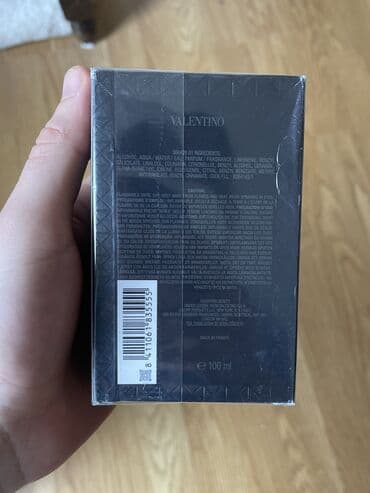 crna torba sa zlatnim lancem: Muški parfem, Valentino, Original — 2