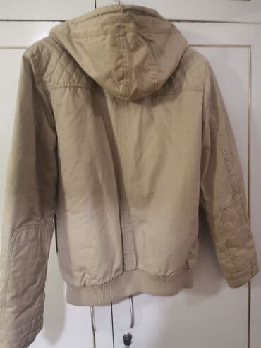 guci jakna: Zimska jakna bez tragova nošenja kao nova je, topla sa kapuljacom — 2