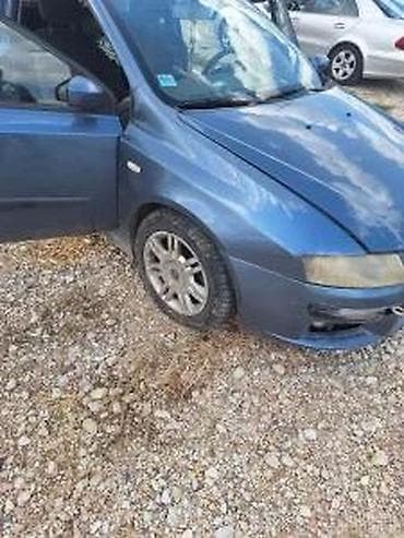 auto plac sirena: POLOVNI DELOVI FIAT STILO 1.8 BENZIN | Polovni delovi fiat stilo 1.8 — 4
