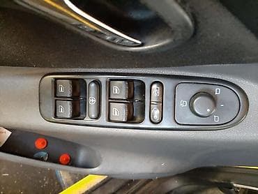 PREKIDACI PODIZACA PROZORA ZA SEAT LEON OD 2000. DO 2005. GOD. | na lalafo.rs PREKIDACI PODIZACA PROZORA ZA SEAT LEON OD 2000. DO 2005. GOD. |