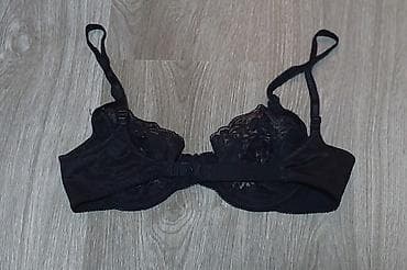 patike sa masnom: Crni čipkani grudnjak sa žicom - Boja: crna - Kroj — 2