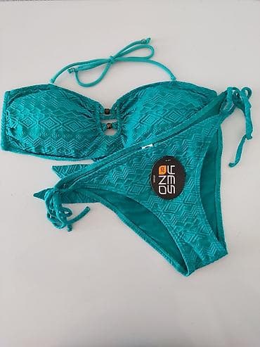 Nov kupaci, tirkizne boje. Velicina 42 (xl), ali po meni je jaci l na lalafo.rs Nov kupaci, tirkizne boje. Velicina 42 (xl), ali po meni je jaci l